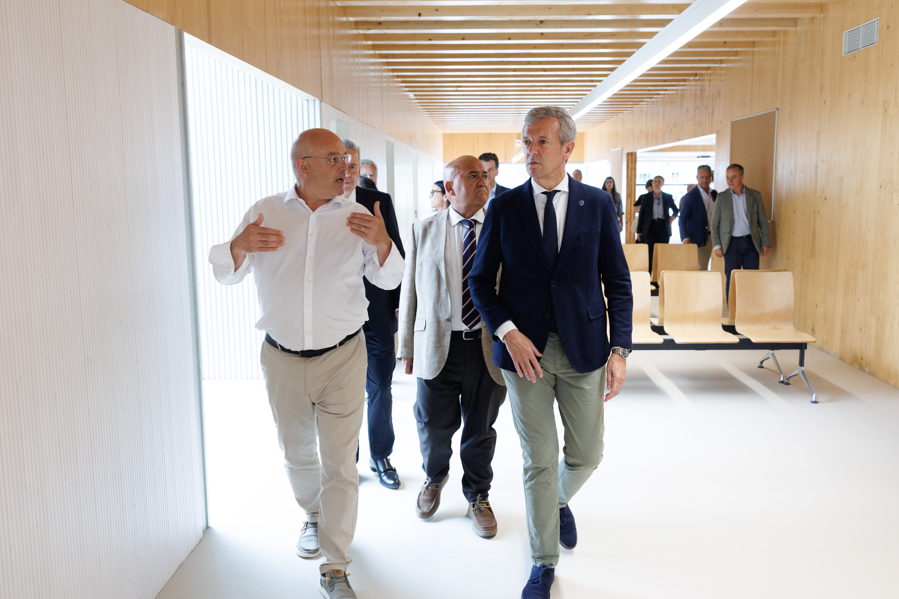Imaxe asociada a Rueda pon o novo centro de saúde de Abegondo como exemplo da sanidade pública integrada, accesible e de vangarda que está a impulsar a Xunta en toda Galicia